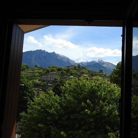 La Casa Di Clara Bed & Breakfast Esine ภายนอก รูปภาพ