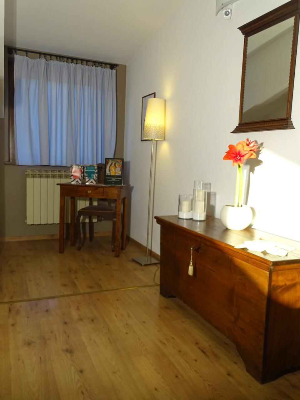 La Casa Di Clara Bed & Breakfast Esine ภายนอก รูปภาพ